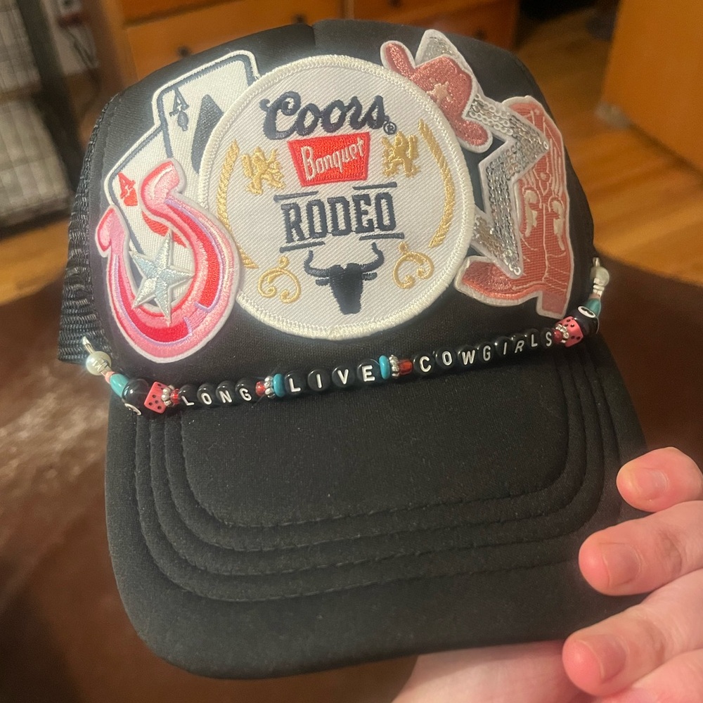 Trucker hat